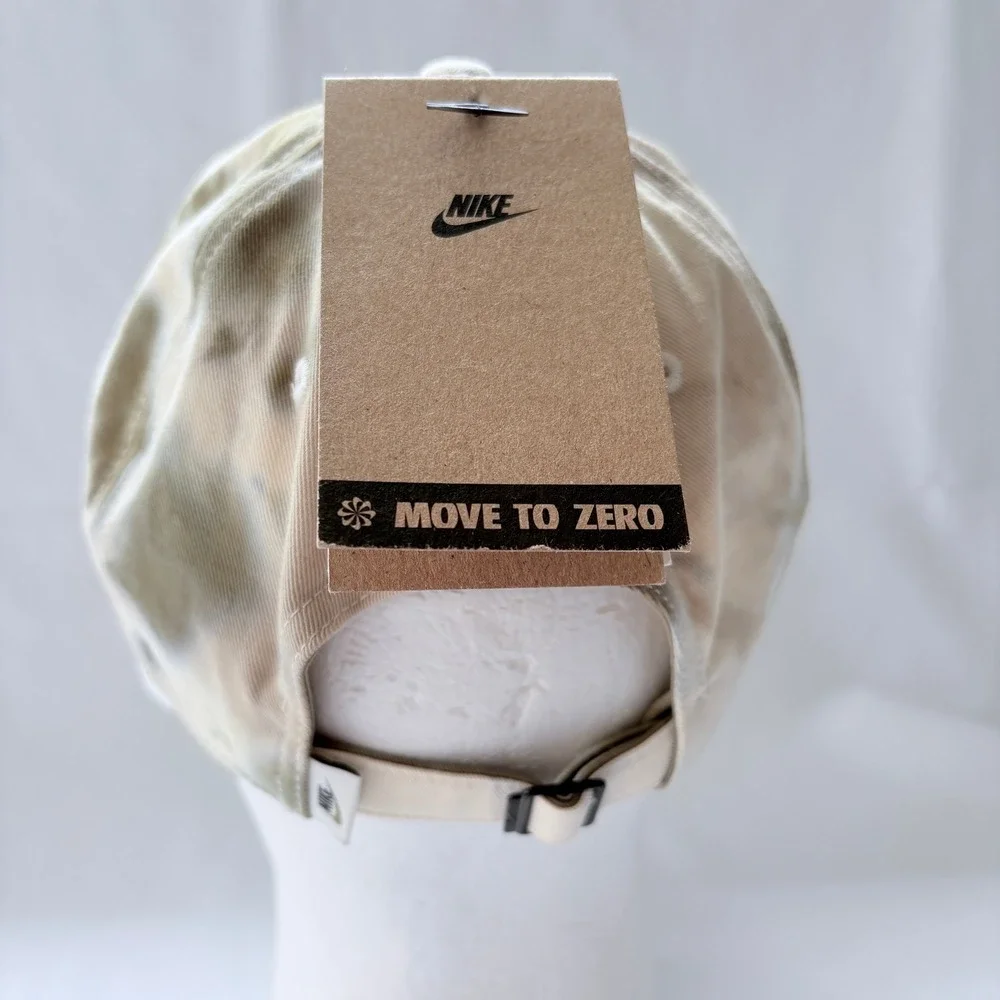 Nike Club Cap‎ Khaki Tie Dye Cloud Wash Futura Logo Adjustable Dad Hat